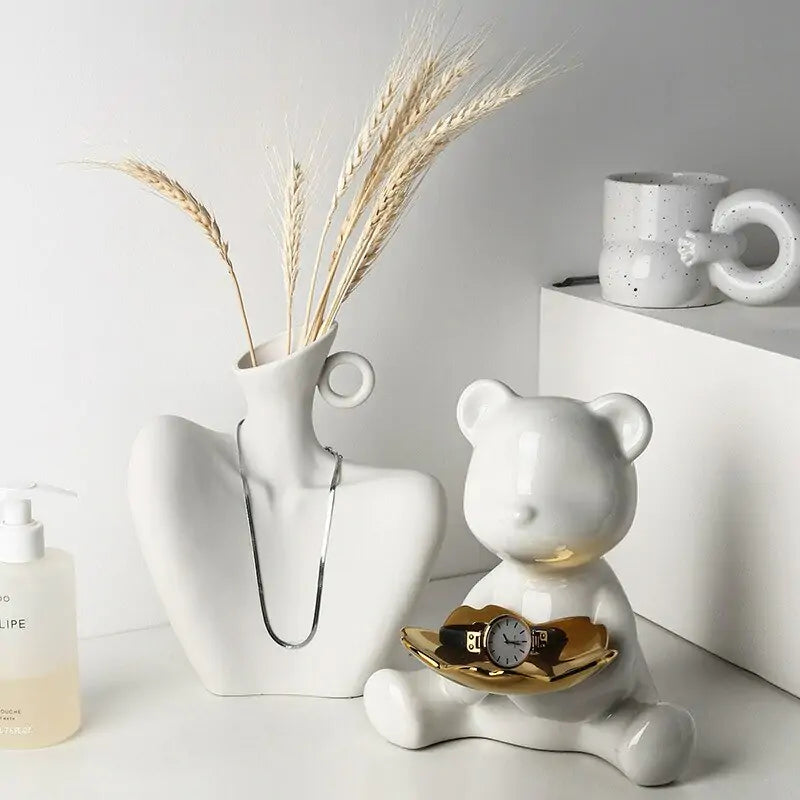 Elegant Sculpture Vase