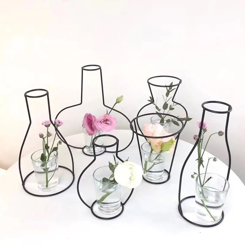 Nordic Style Iron Flower Vase.